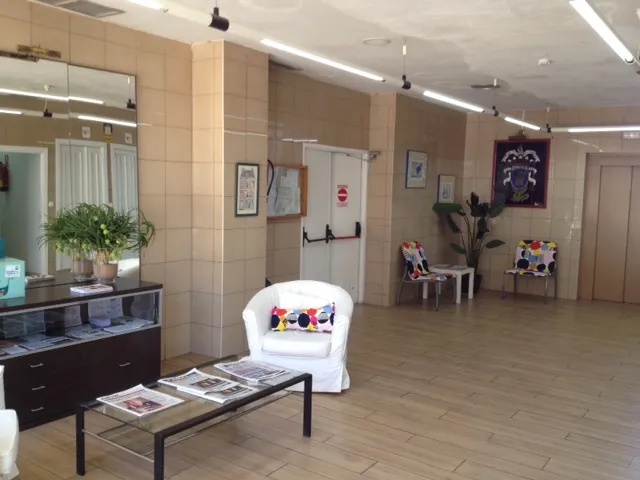 residencia con comedor y limpieza diaria en Melilla
